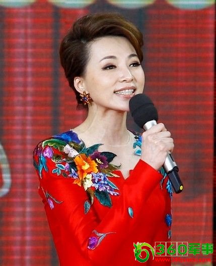 董卿历任男友全曝光 均是高富帅